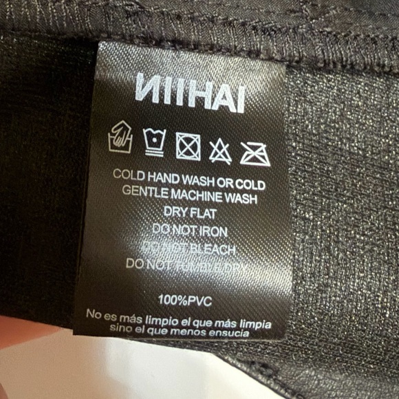 Niihai by Revolve faux leather micro shorts, black, size M - Picture 14 of 16